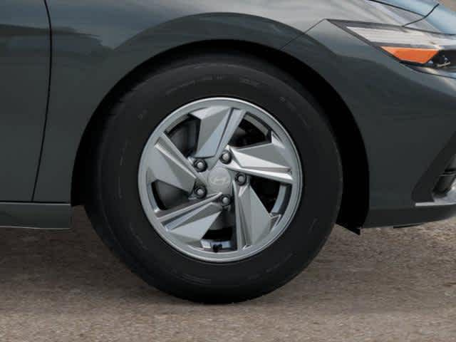2025 Hyundai Elantra SE - Photo 8