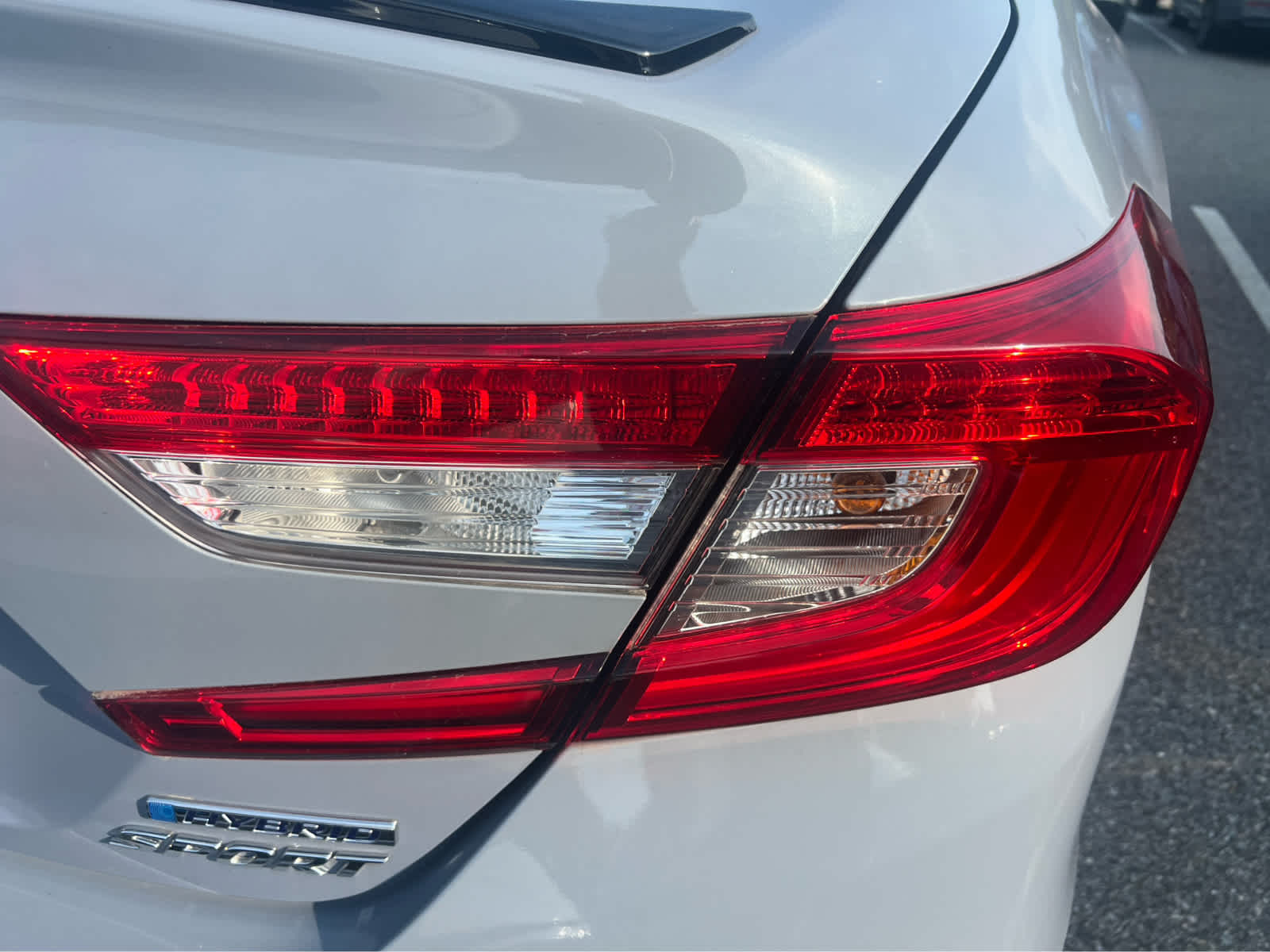 2022 Honda Accord Hybrid Sport - Photo 11