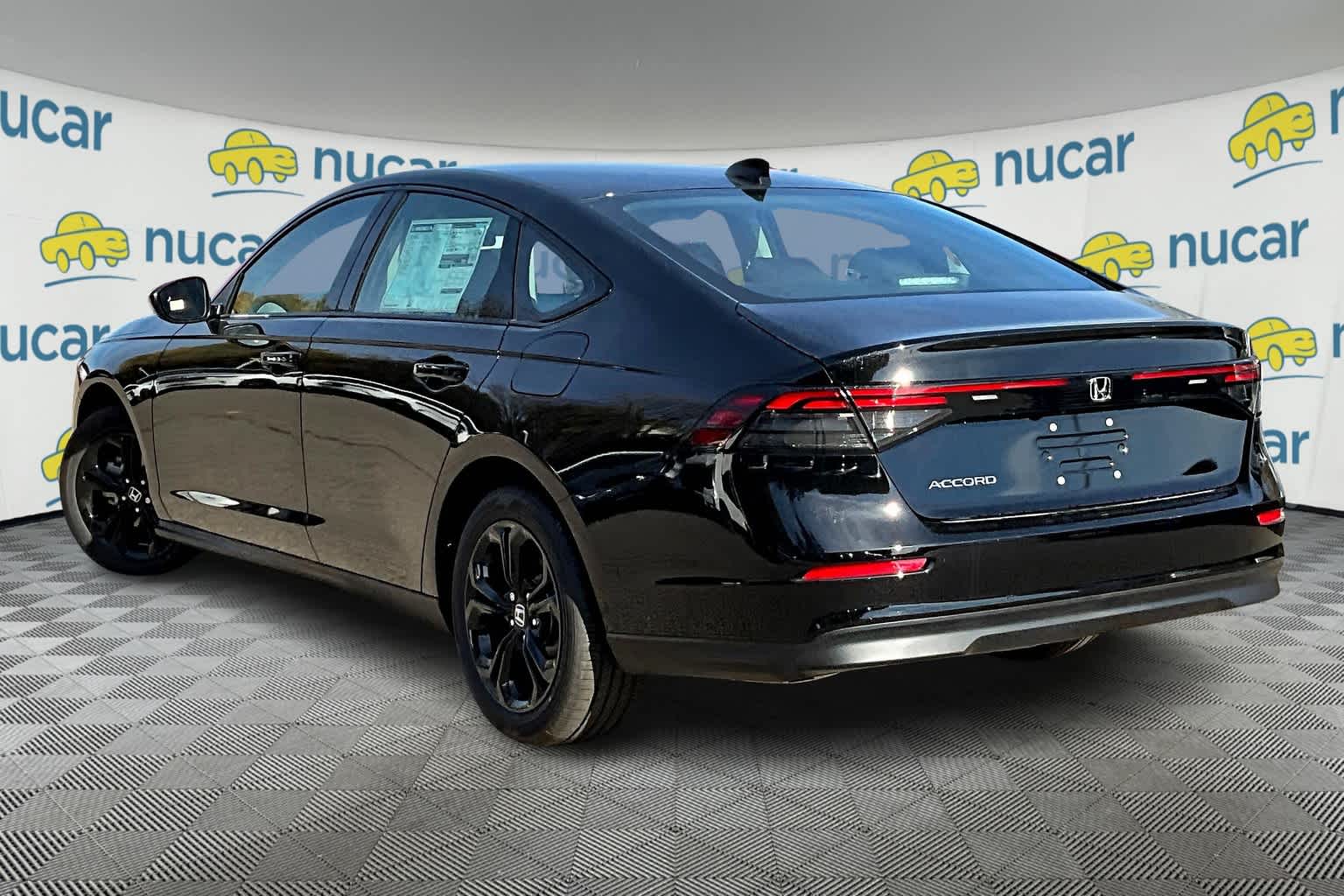 2025 Honda Accord SE - Photo 5