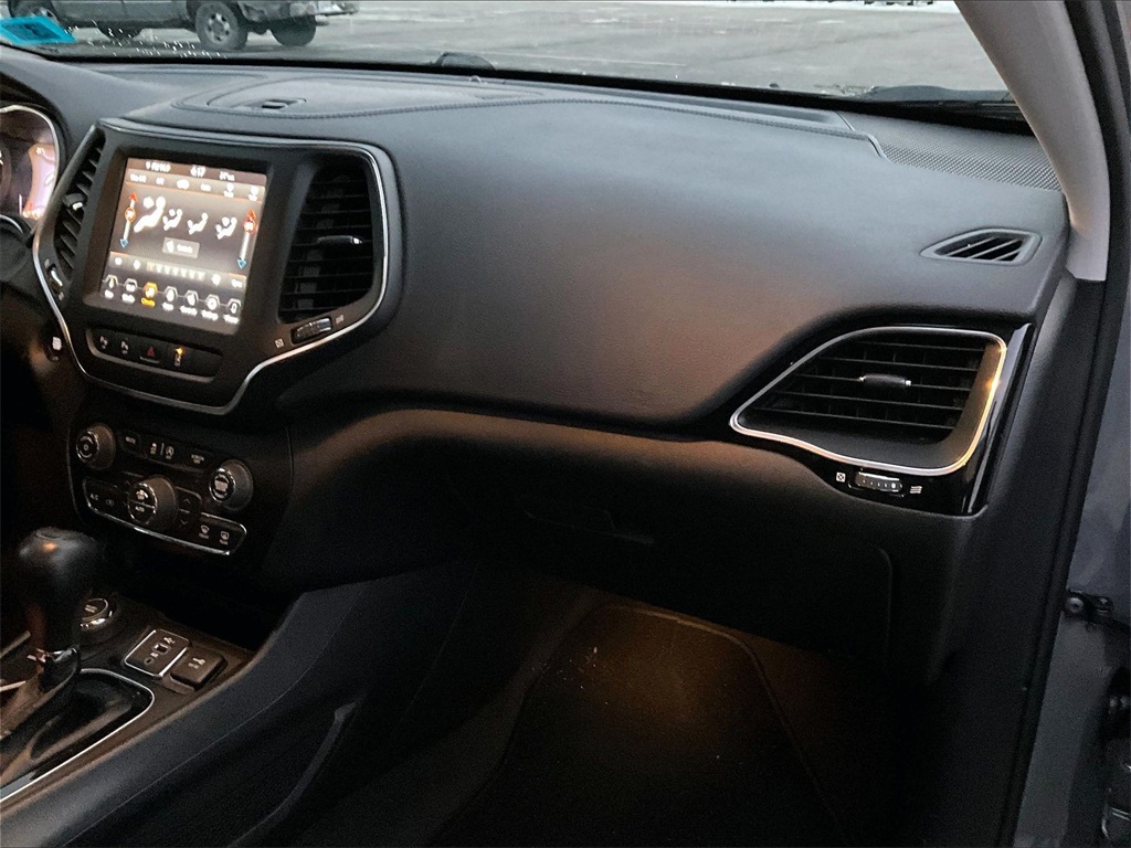 2023 Jeep Cherokee Altitude - Photo 13