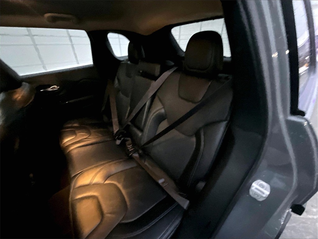 2023 Jeep Cherokee Altitude - Photo 15