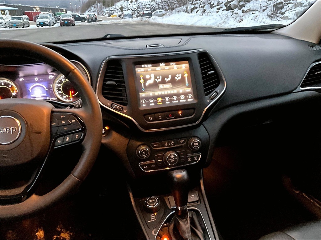 2023 Jeep Cherokee Altitude - Photo 18