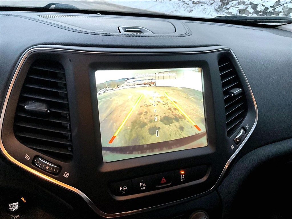 2023 Jeep Cherokee Altitude - Photo 19