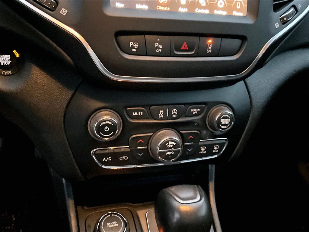 2023 Jeep Cherokee Altitude - Photo 25