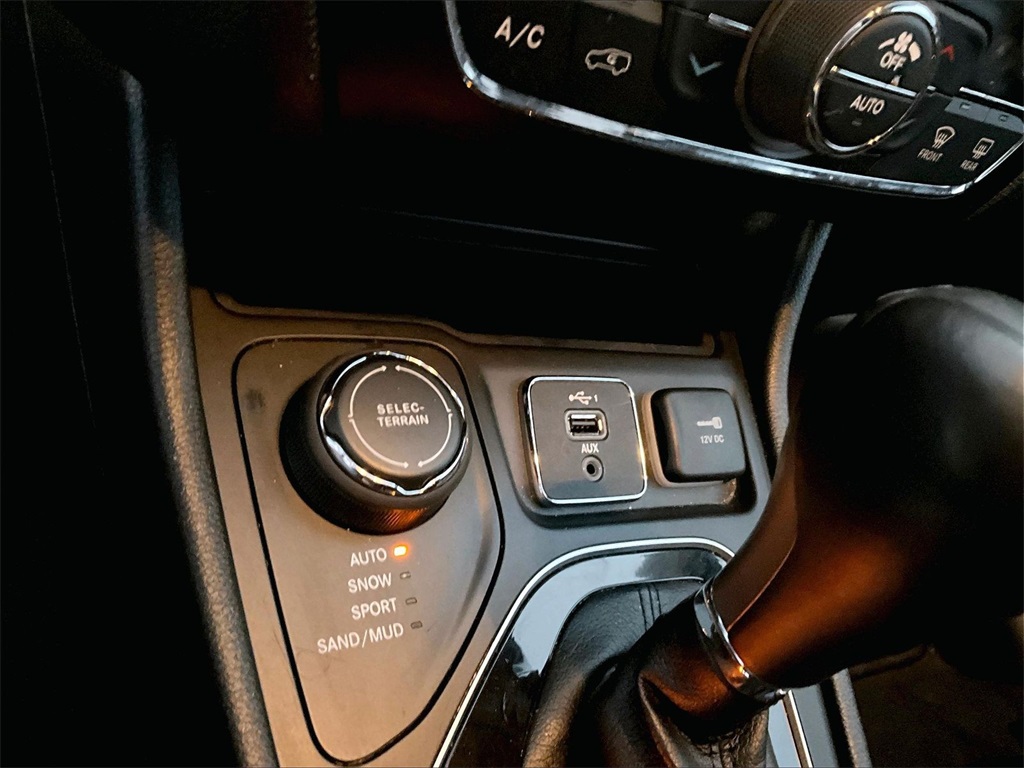 2023 Jeep Cherokee Altitude - Photo 26