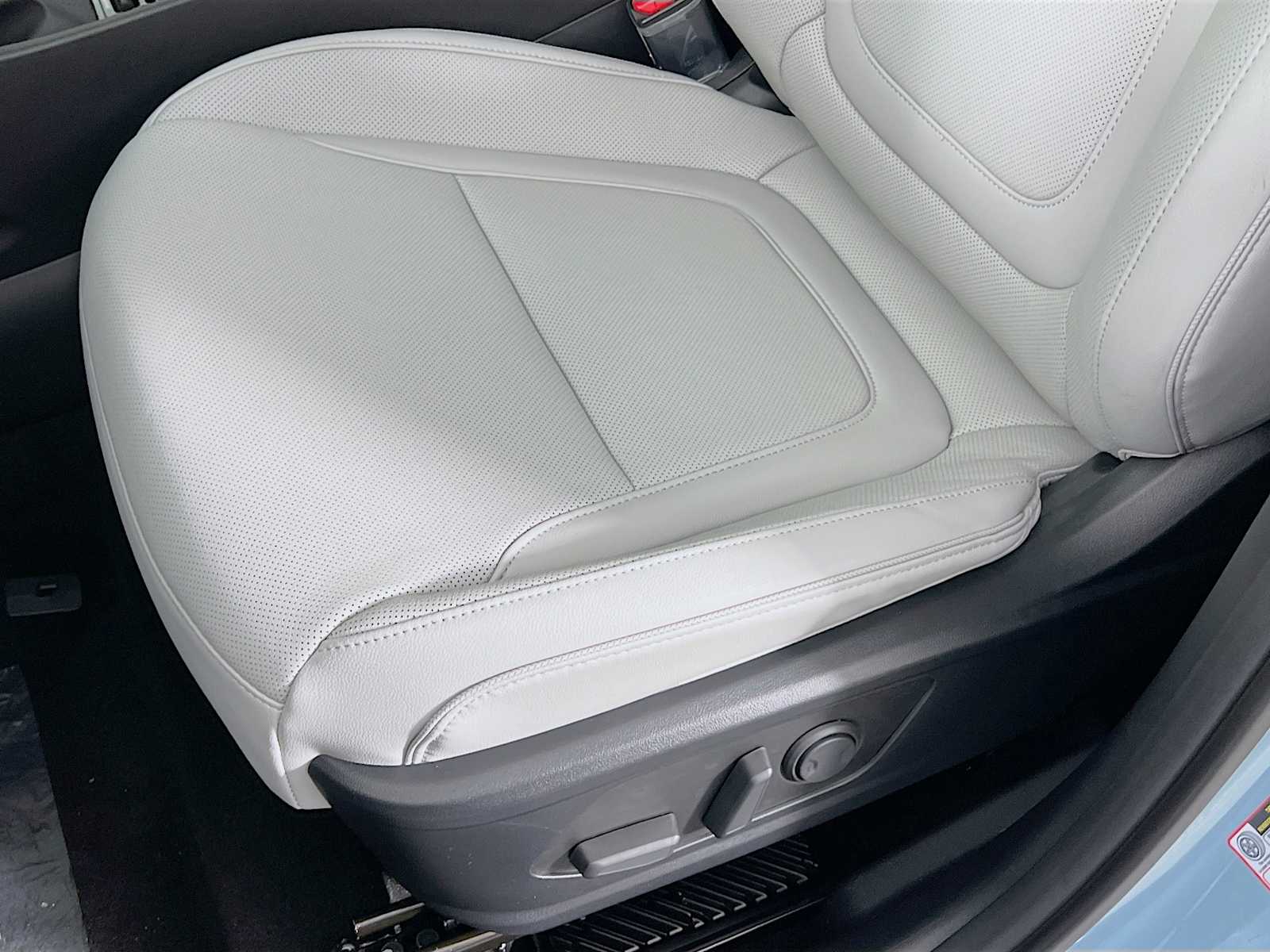2025 Hyundai Santa Cruz Limited - Photo 18