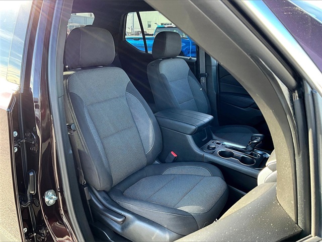 2023 Chevrolet Traverse LT - Photo 11