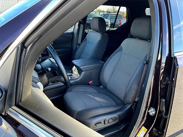 2023 Chevrolet Traverse LT - Photo 10