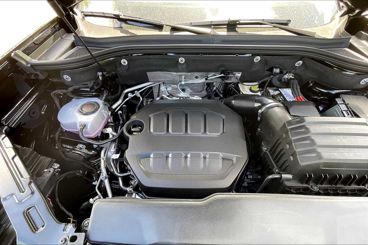 2025 Volkswagen Atlas 2.0T SE - Photo 16