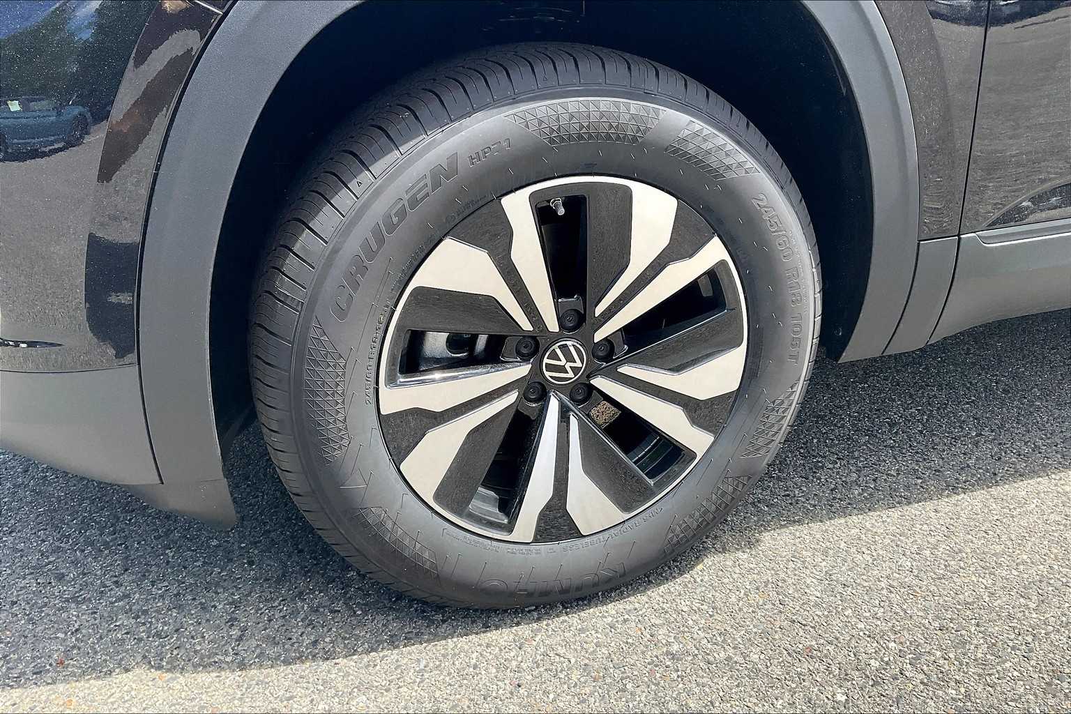 2025 Volkswagen Atlas 2.0T SE - Photo 8