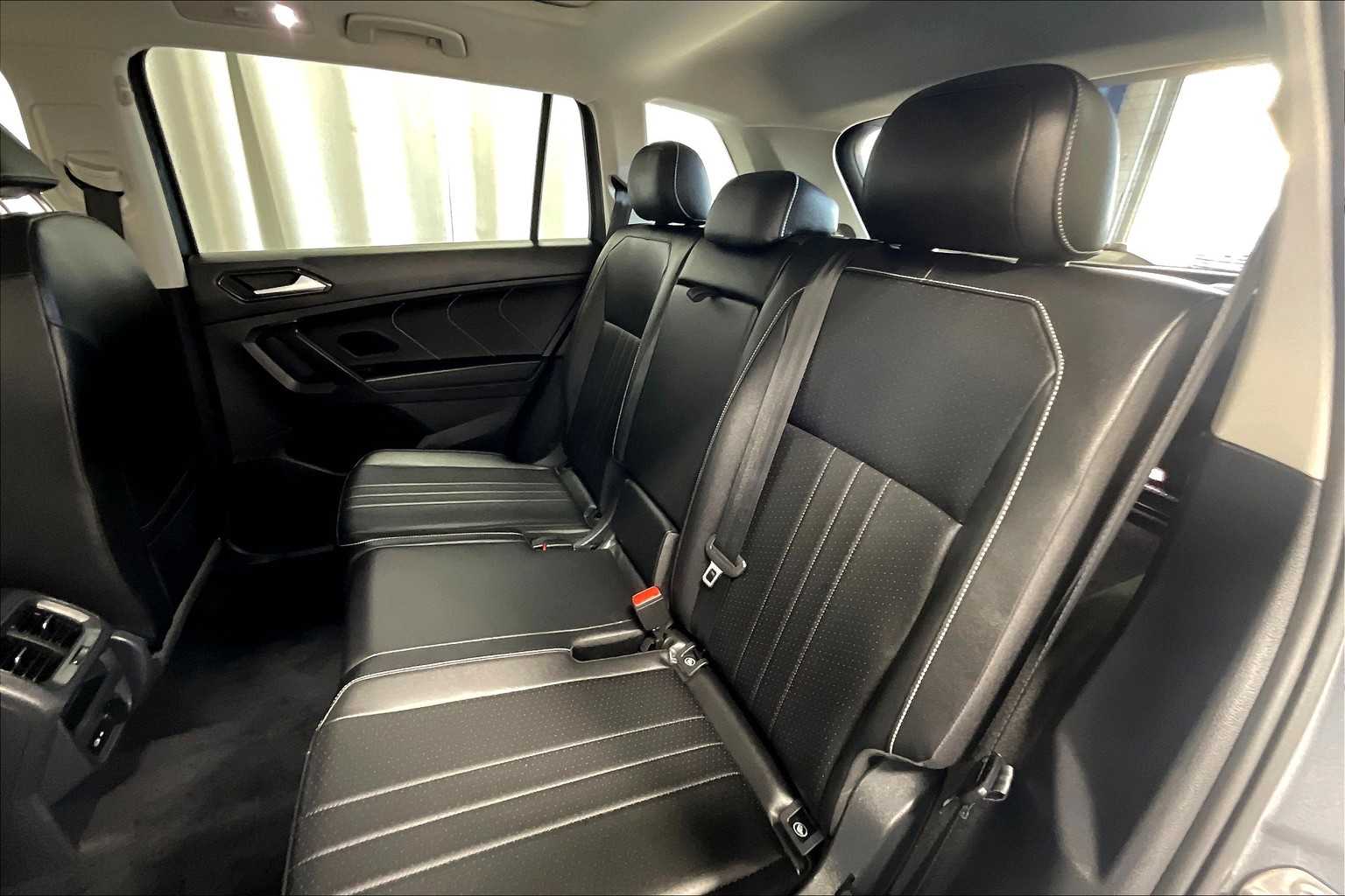 2022 Volkswagen Tiguan SE - Photo 15