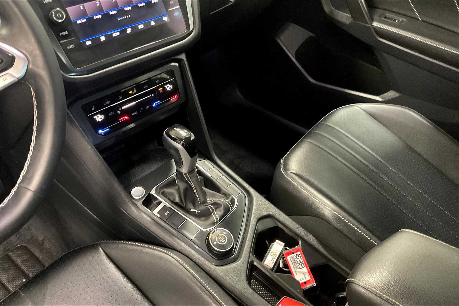 2022 Volkswagen Tiguan SE - Photo 20