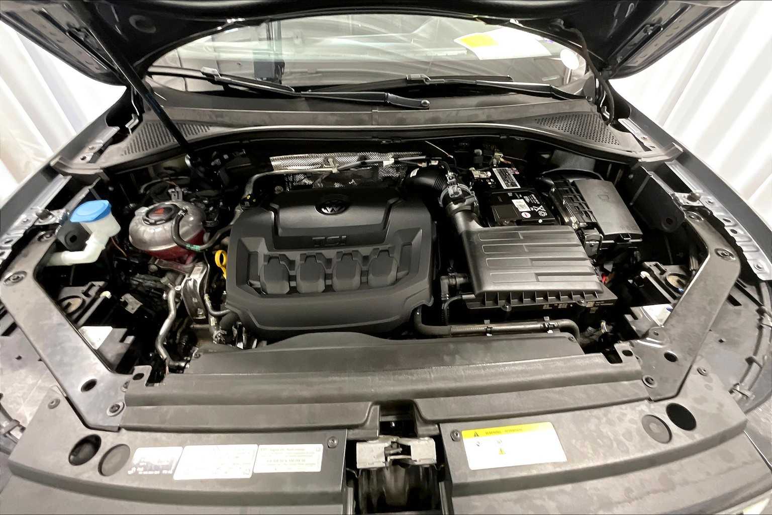 2022 Volkswagen Tiguan SE - Photo 30