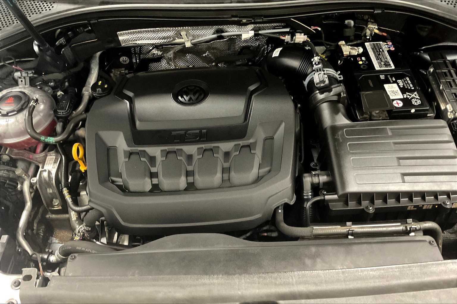 2022 Volkswagen Tiguan SE - Photo 35