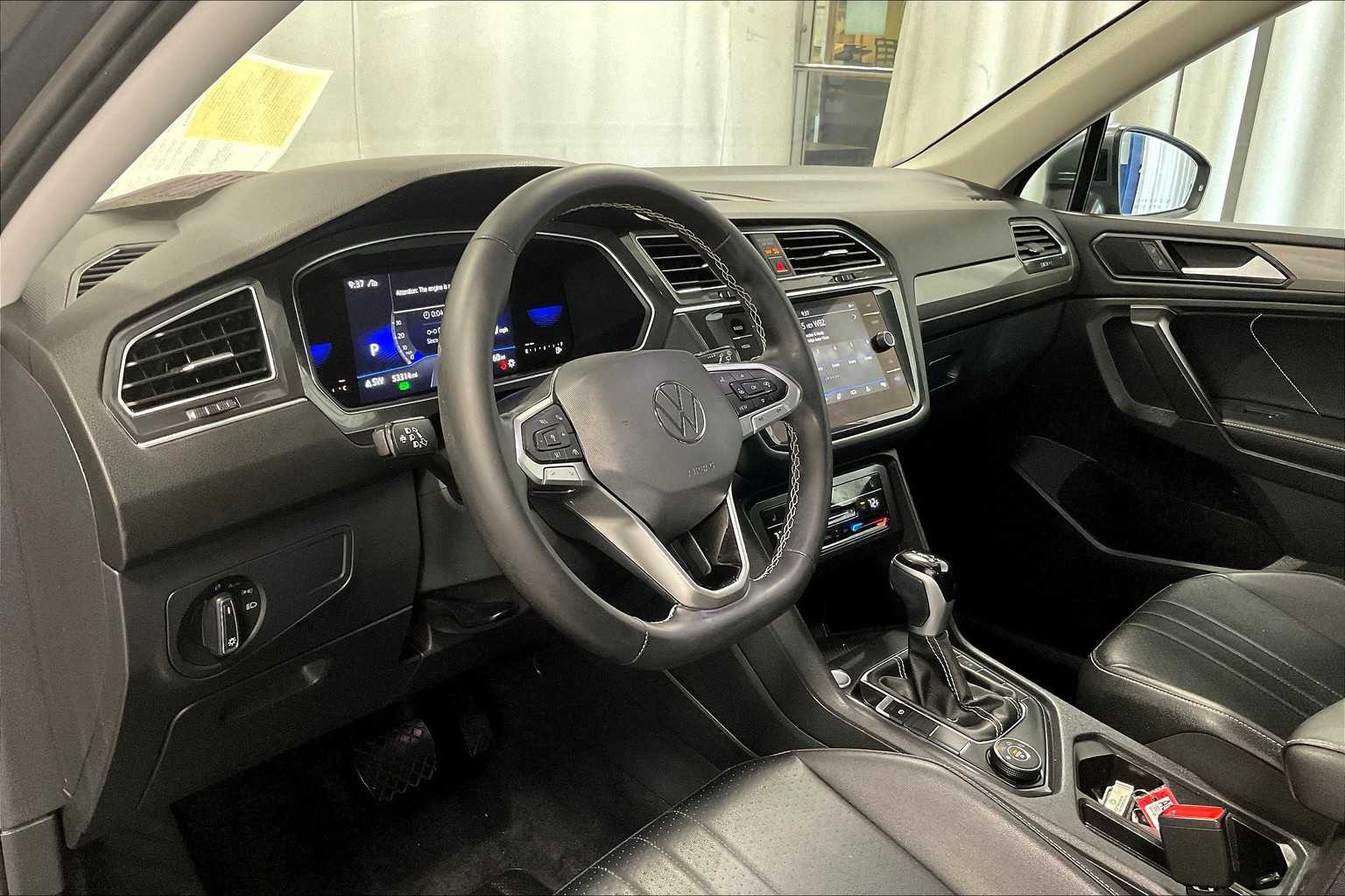 2022 Volkswagen Tiguan SE - Photo 8
