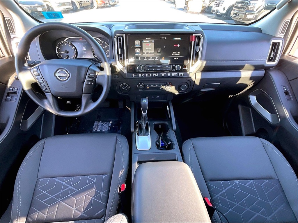 2025 Nissan Frontier SV - Photo 20