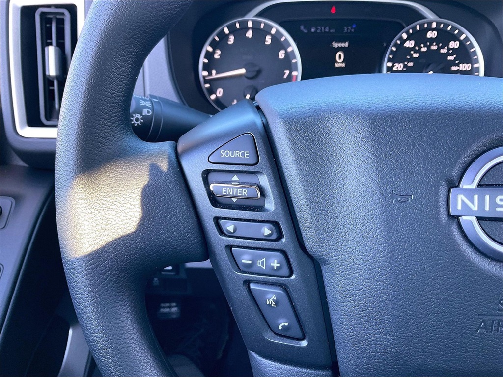 2025 Nissan Frontier SV - Photo 21