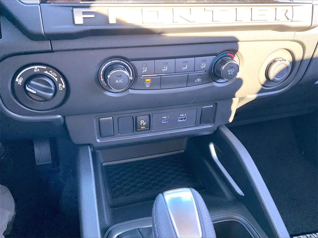 2025 Nissan Frontier SV - Photo 24