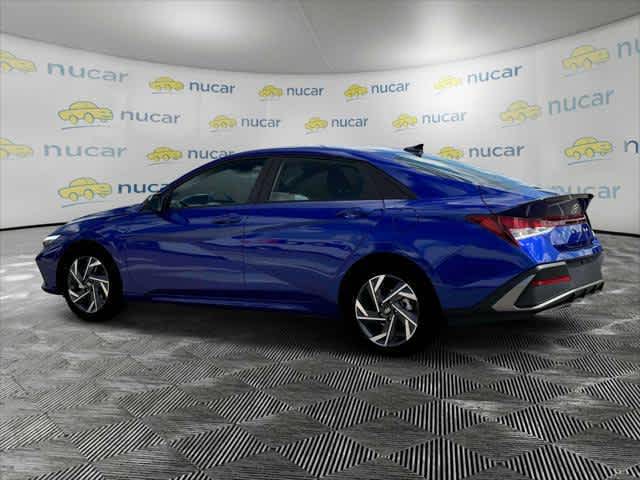 2025 Hyundai Elantra SEL Sport - Photo 15