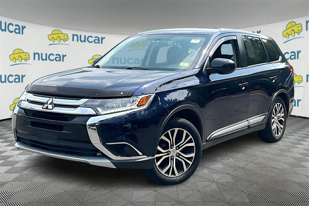 2018 Mitsubishi Outlander ES - Photo 2