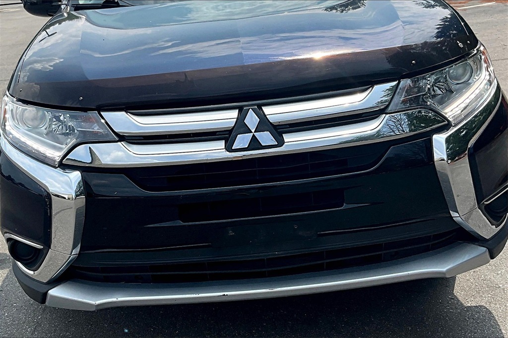 2018 Mitsubishi Outlander ES - Photo 5