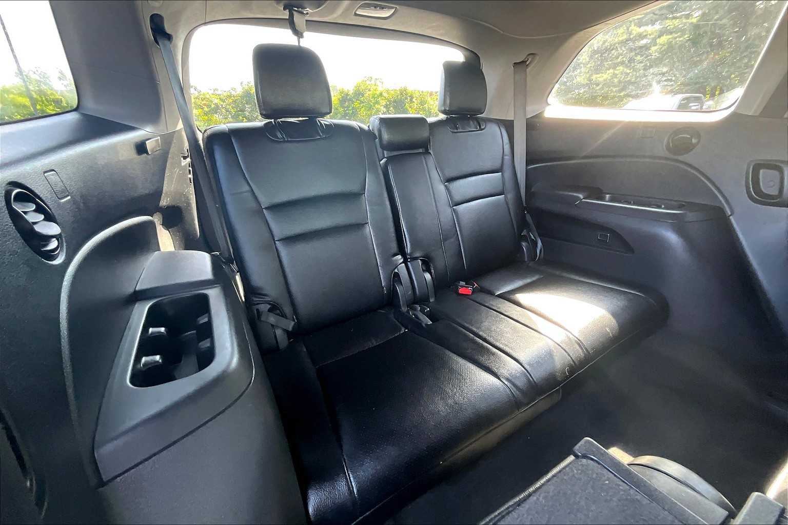 2019 Honda Pilot LX - Photo 16