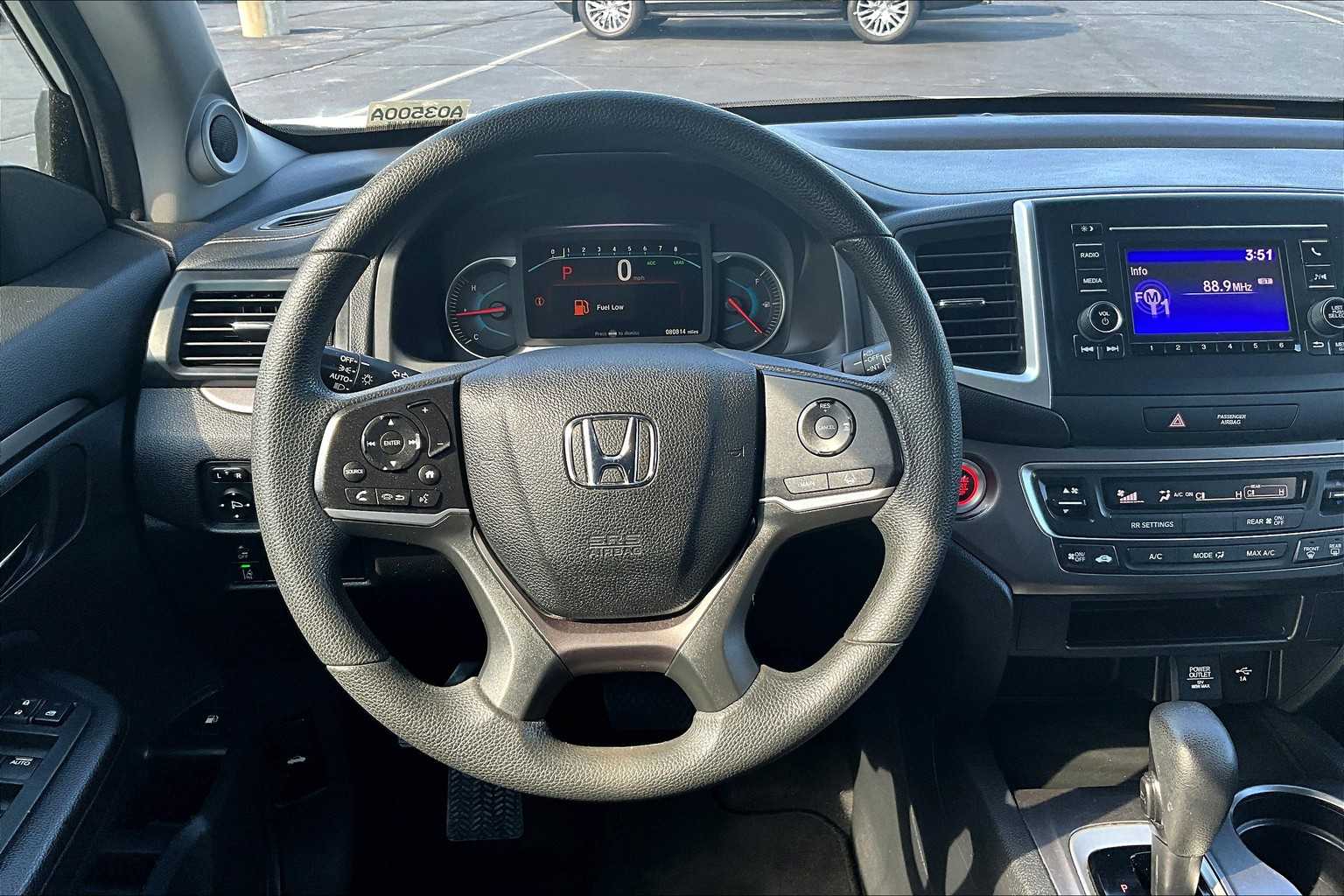 2019 Honda Pilot LX - Photo 17