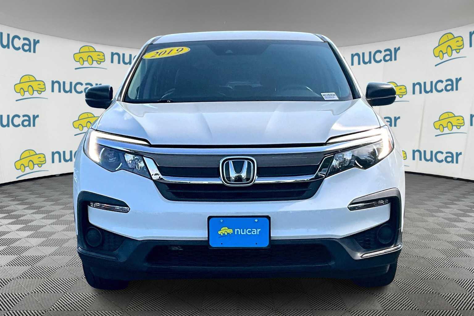 2019 Honda Pilot LX - Photo 2