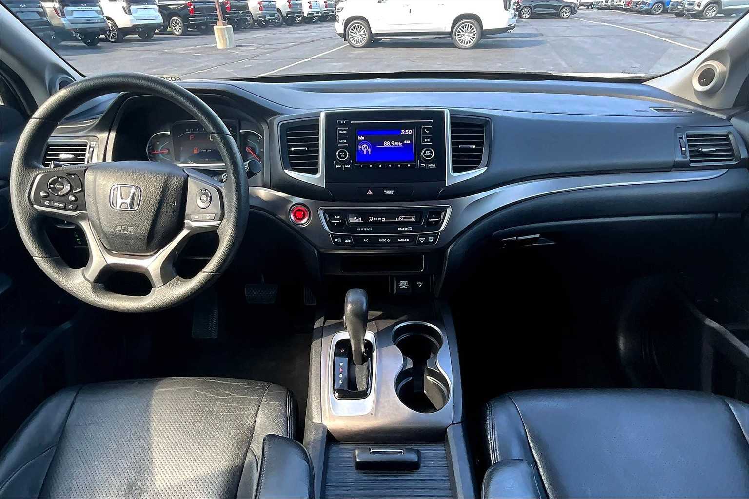 2019 Honda Pilot LX - Photo 21