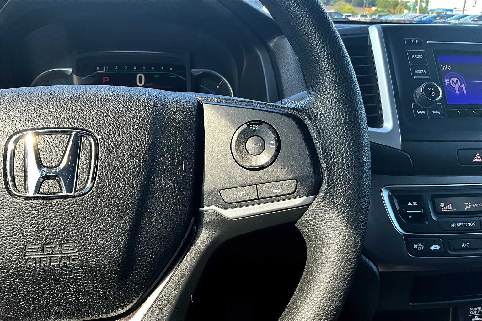 2019 Honda Pilot LX - Photo 25