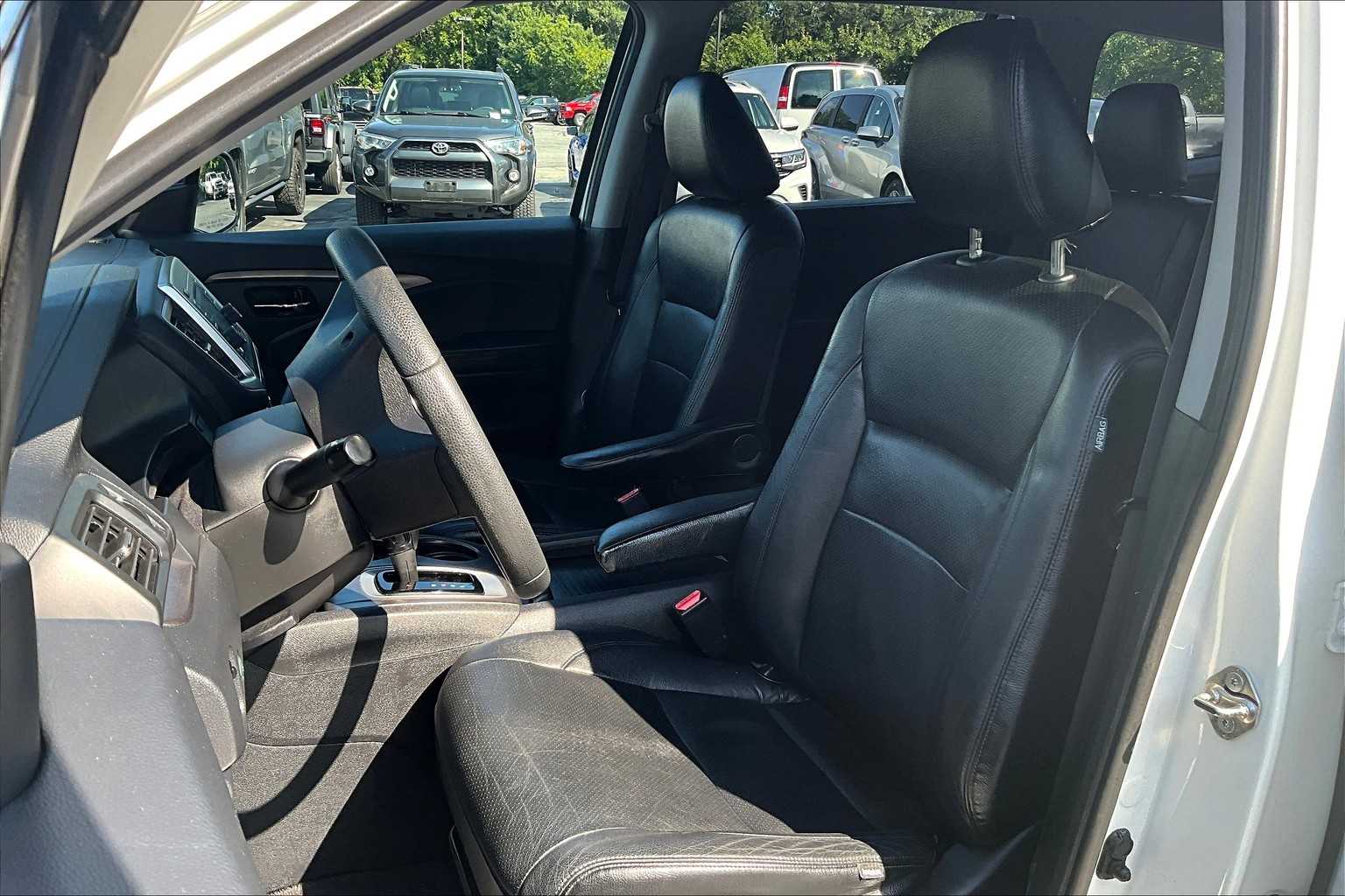 2019 Honda Pilot LX - Photo 10