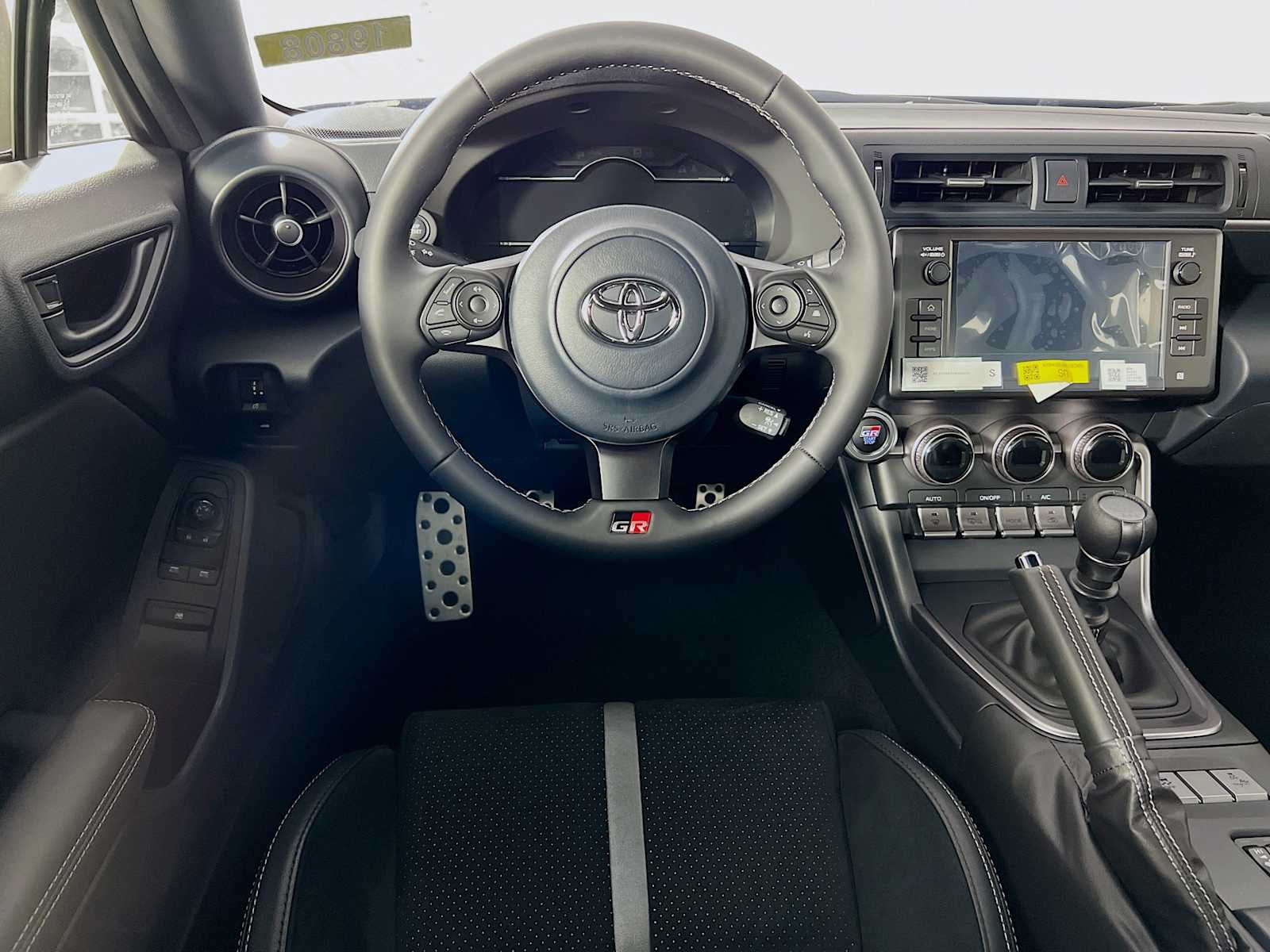2025 Toyota GR86 Premium - Photo 14