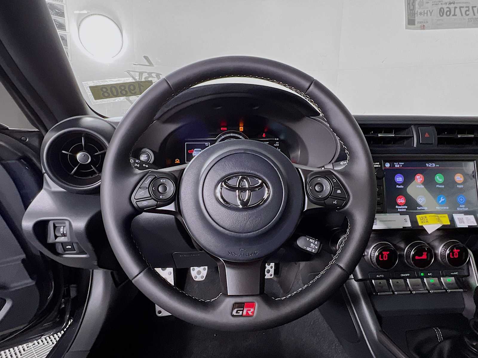 2025 Toyota GR86 Premium - Photo 7