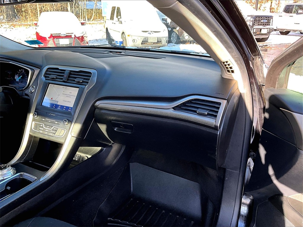 2019 Ford Fusion Hybrid SE - Photo 13