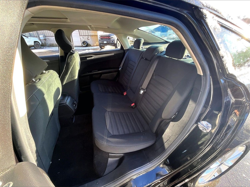 2019 Ford Fusion Hybrid SE - Photo 15