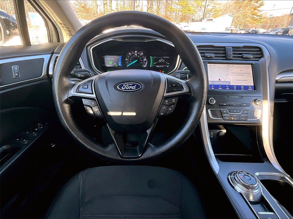 2019 Ford Fusion Hybrid SE - Photo 17