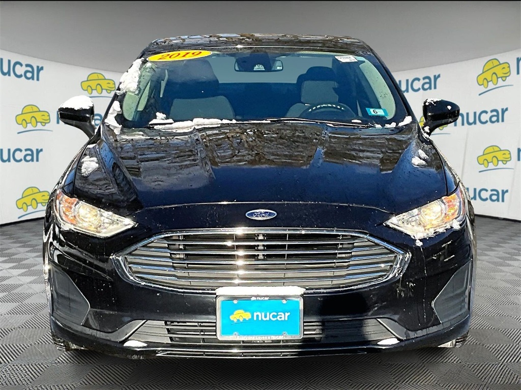 2019 Ford Fusion Hybrid SE - Photo 2
