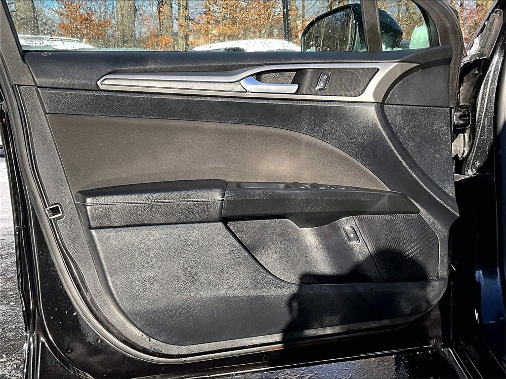 2019 Ford Fusion Hybrid SE - Photo 9