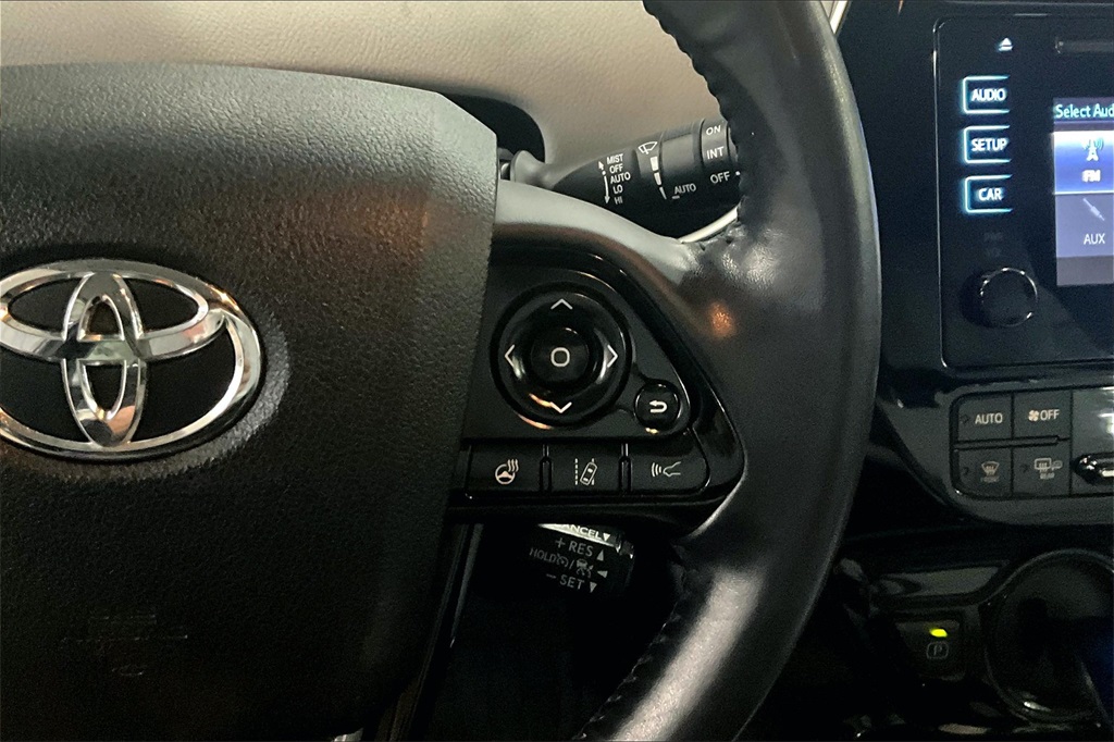 2019 Toyota Prius XLE AWD-e - Photo 23
