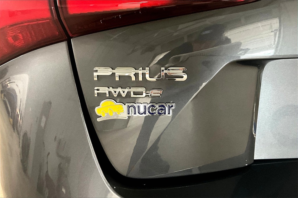 2019 Toyota Prius XLE AWD-e - Photo 25