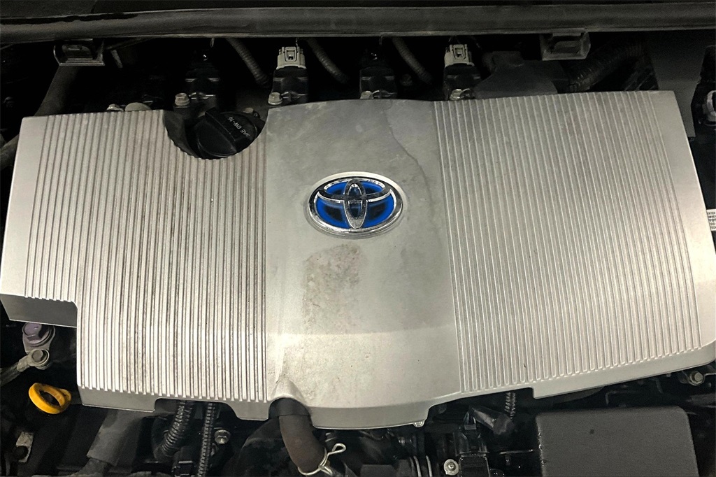 2019 Toyota Prius XLE AWD-e - Photo 31