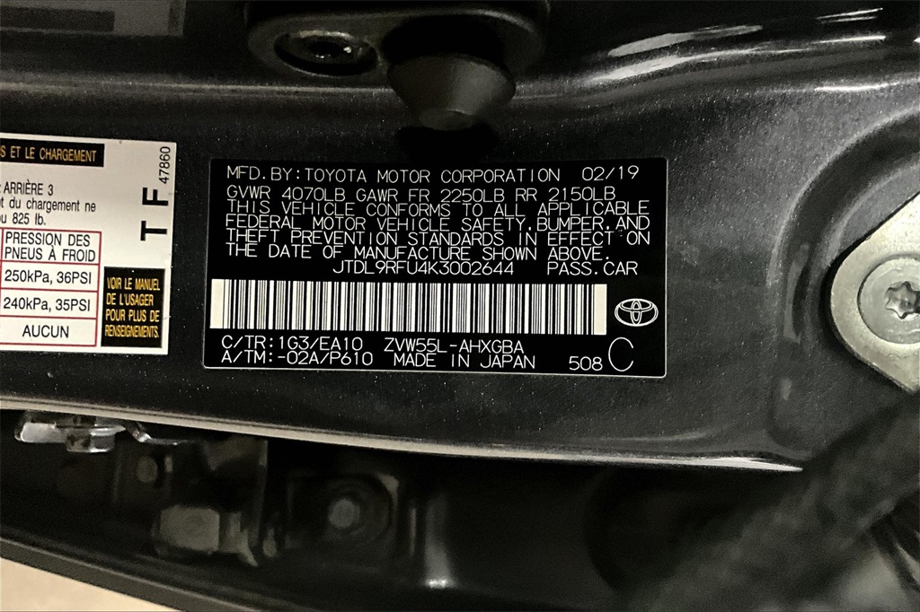 2019 Toyota Prius XLE AWD-e - Photo 32