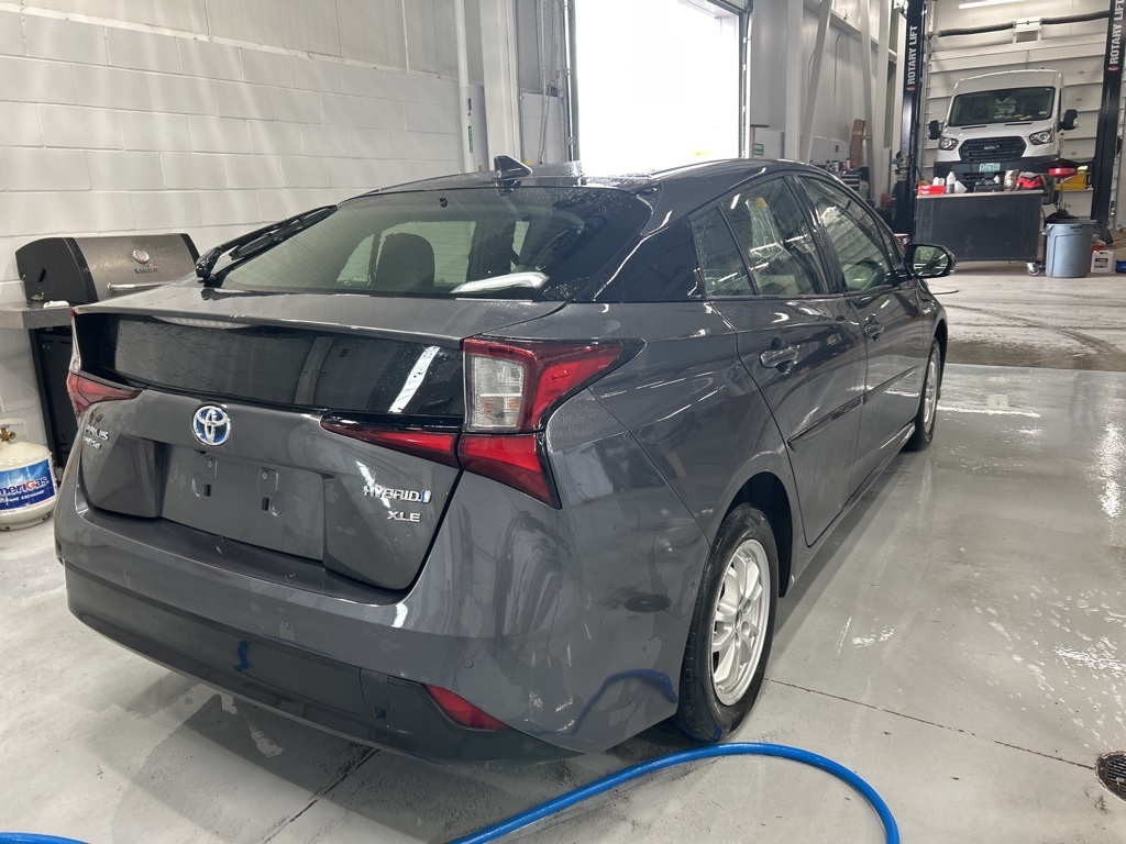 2019 Toyota Prius XLE AWD-e - Photo 4