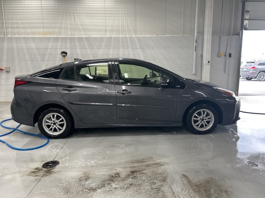 2019 Toyota Prius XLE AWD-e - Photo 5