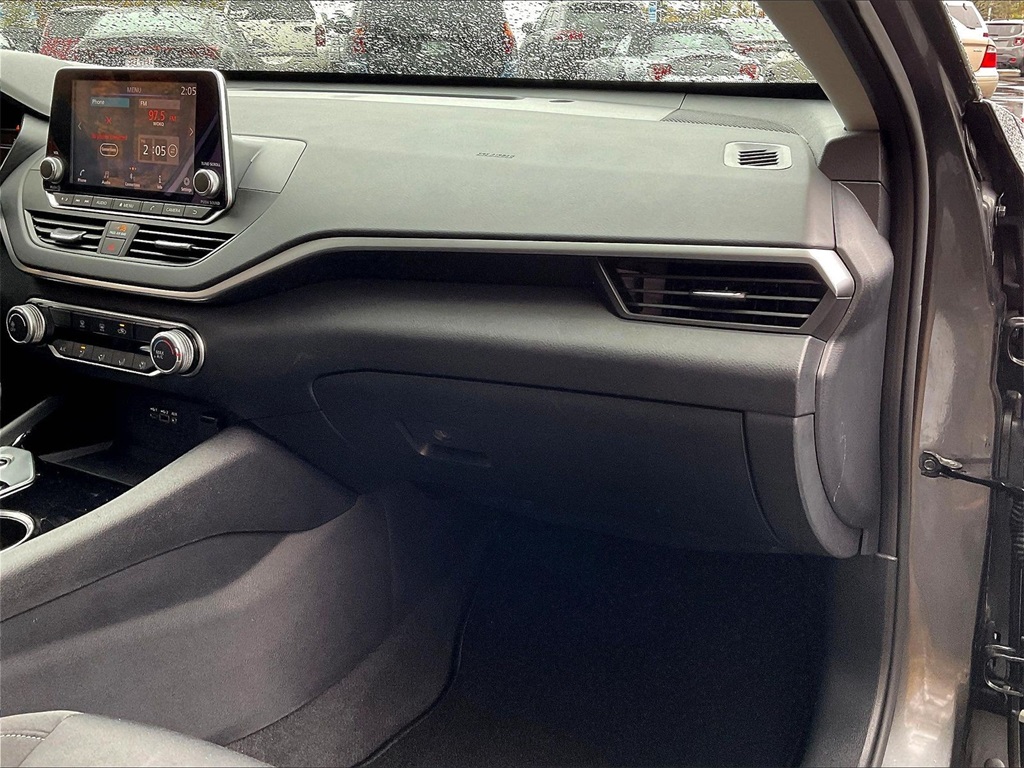 2021 Nissan Altima 2.5 SV - Photo 12