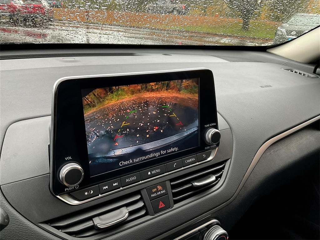 2021 Nissan Altima 2.5 SV - Photo 15