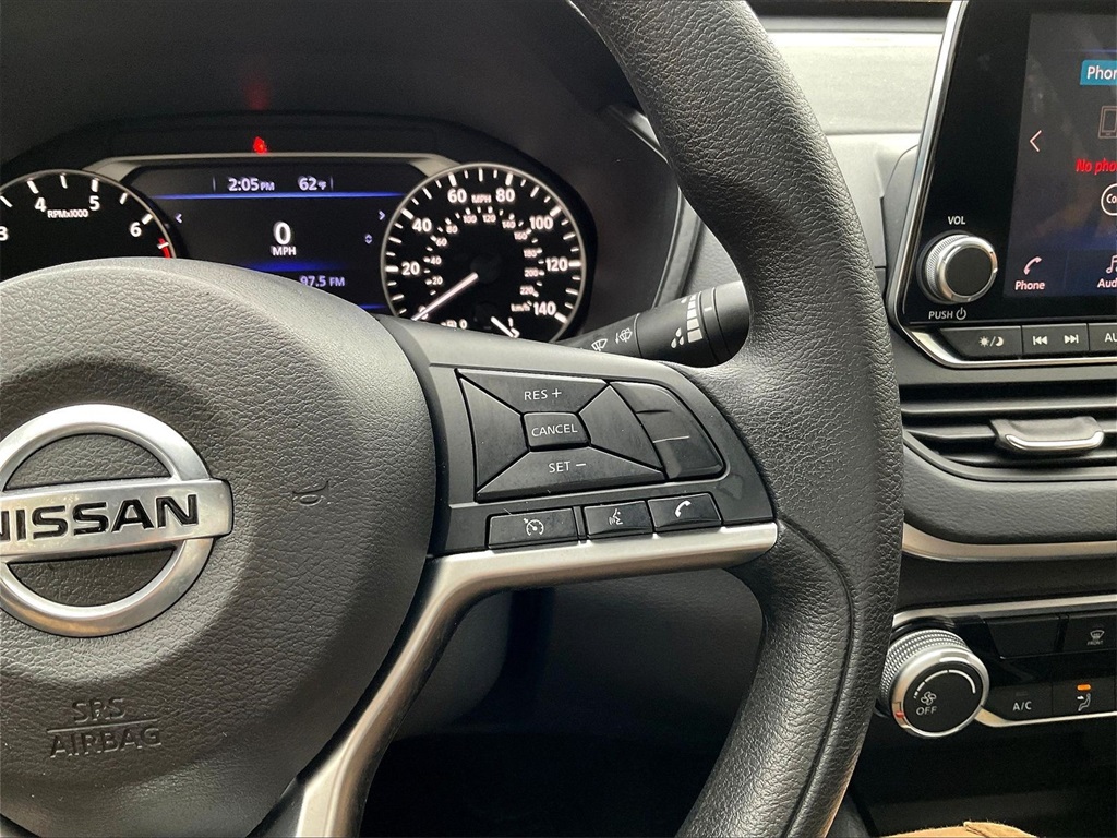 2021 Nissan Altima 2.5 SV - Photo 23