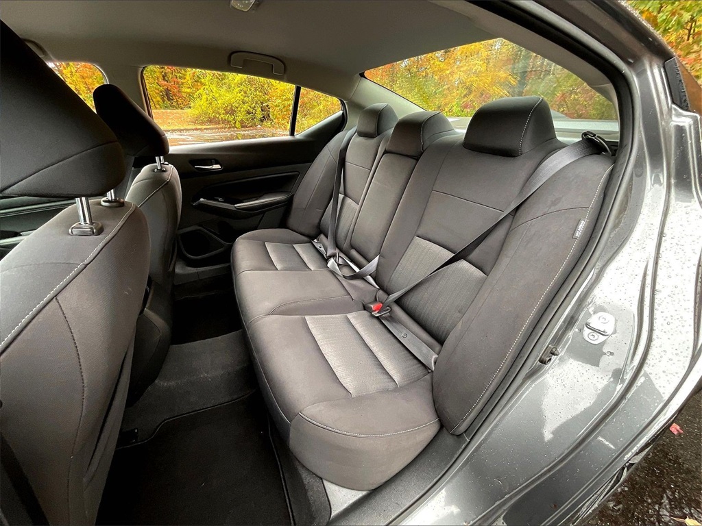 2021 Nissan Altima 2.5 SV - Photo 24
