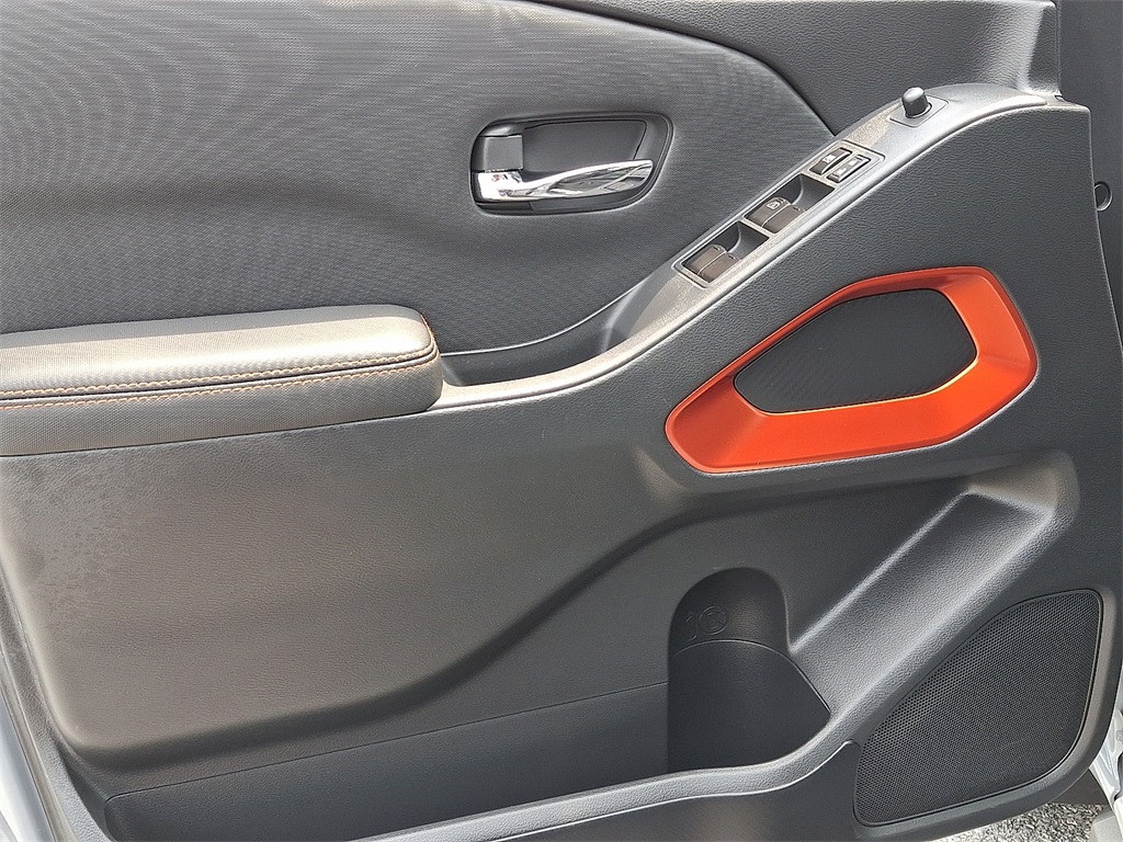 2023 Nissan Frontier PRO-4X - Photo 13