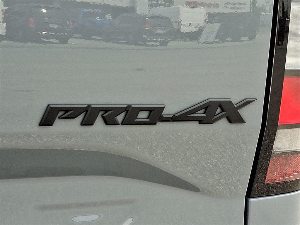 2023 Nissan Frontier PRO-4X - Photo 30